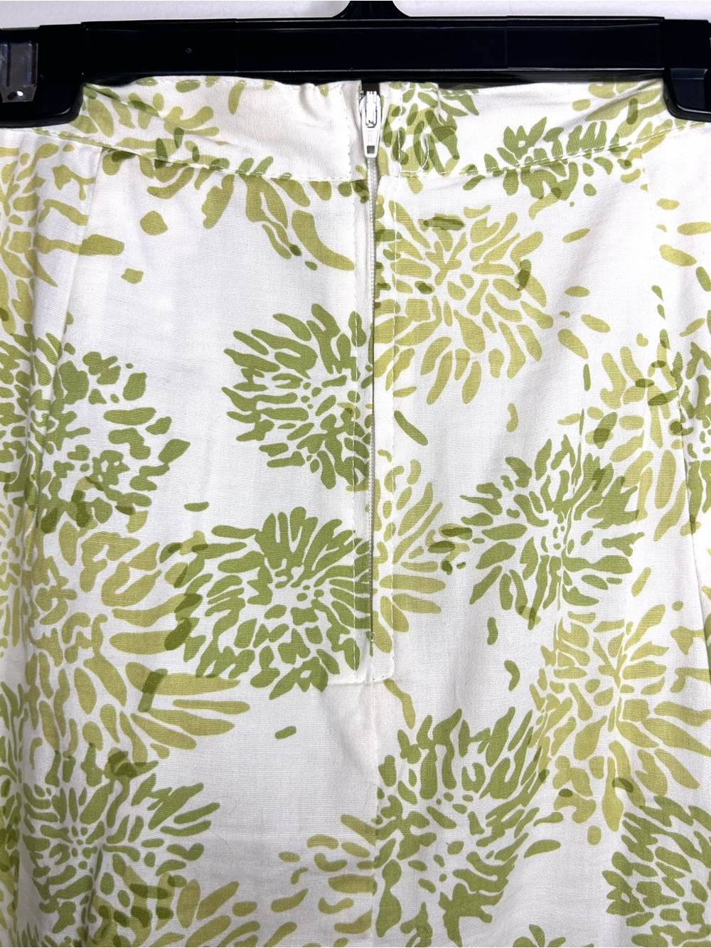 Pleated A-Line Knee Length Skirt Vibrant Green Floral Print on White Zip Close L - Picture 13 of 13